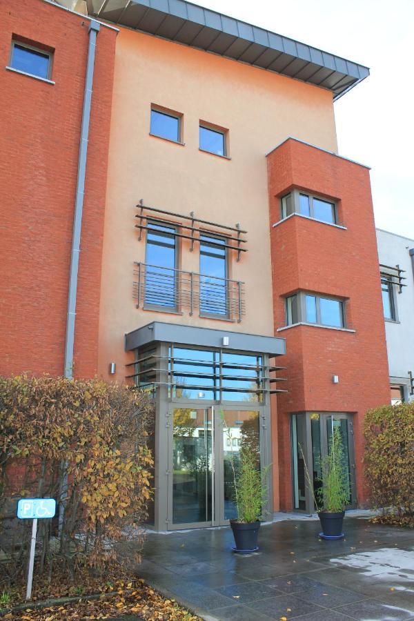 Mondo Hotel